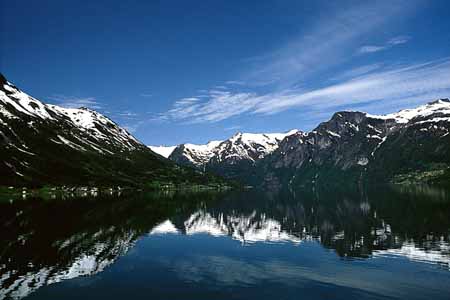 L0469_spiegelung_norwegen