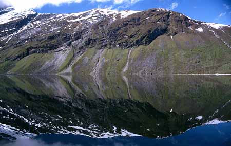 L0806_spiegelung_norwegen