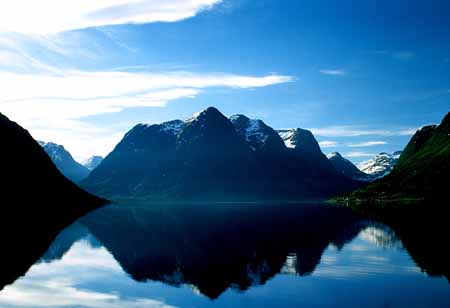 L1105_spiegelung_stryn_norwegen
