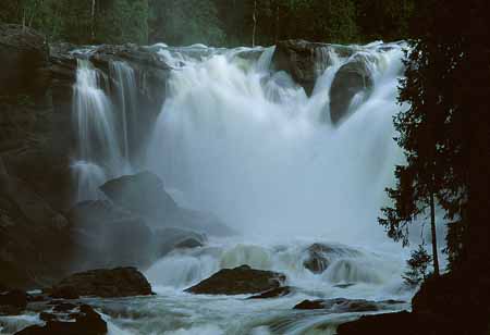 L1128_wasserfall_9_schweden