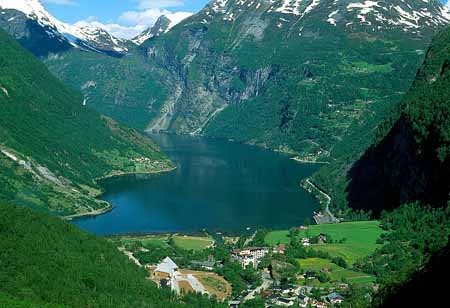 L1231_geiranger_fjord_norwegen