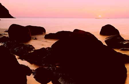 L1347_runde_norwegen_steine_und_meer