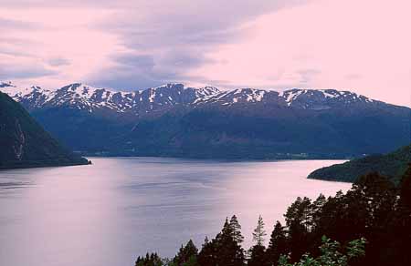 L1376_fjord_norwegen