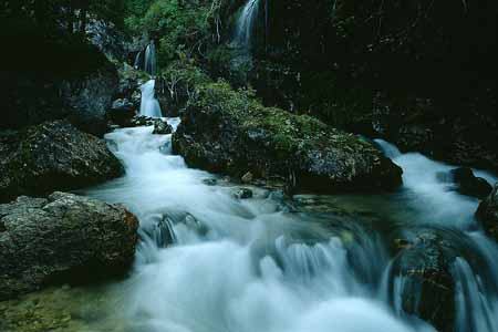 L1522_dolomiten_italien_wildbach