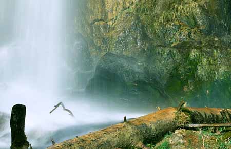 L2514_wasserfall_detail_plitw