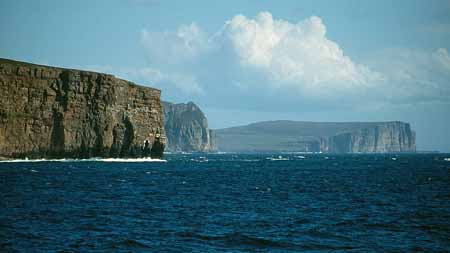 L2744_steilkueste_orkneys