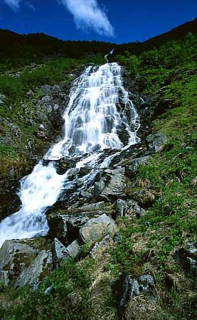 P1219_wasserfall_23_norwegen