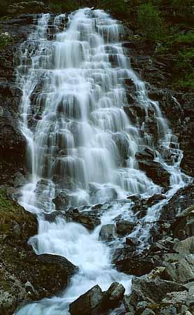 P1298_wasserfall_norwegen