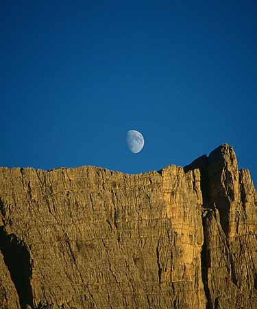 P1523_dolomiten_italien_mondaufgang