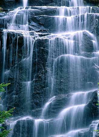 P2081_wasserfall