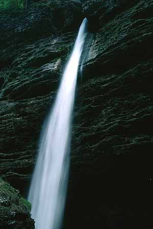 P2087_wasserfall_slowenien