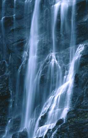 P2126_wasserfall