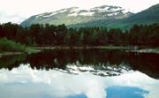 L1497_spiegelung_fjell_norwegen